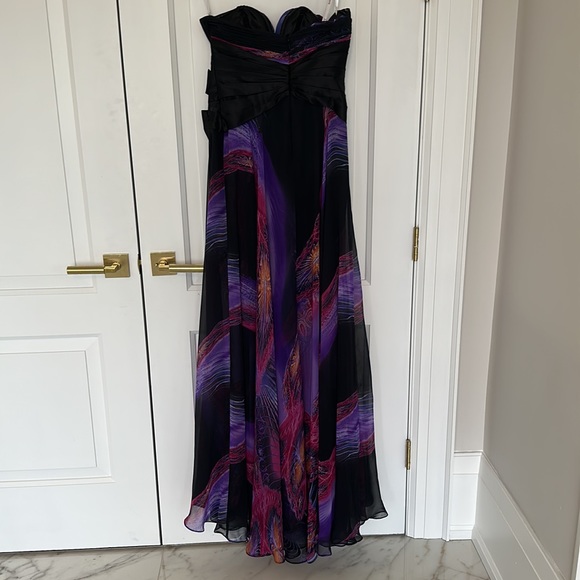 Tony Bowls formal evening gown - Picture 4 of 4